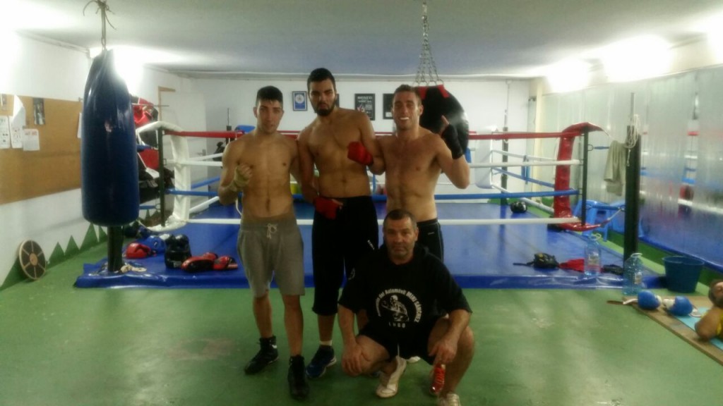 Alberto Piñeiro, Omar Markan, Cristian Alvarez y en cuclillas el maestro Miki Sánchez. foto club Xan Perz.