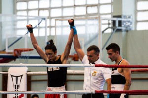 Javier Izquierdo venció en semifinales por la vía rápida.