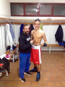 Javier Izquierdo y su preparador Iago Barros. foto muro Iago Barros