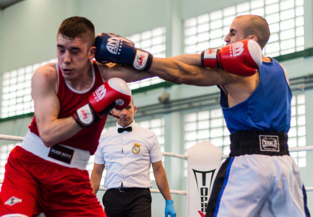 Pablo Nuñez, flamante Campeón Gallego, inició el resurgir del boxeo en el Kickboxing Valdeorras. foto Juan del Rio