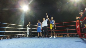 Miguel Mendes consiguió alzarse con el Campeonato Gallego en el combate con mas asistencia de público de su carrera. foto boxedemedianoche