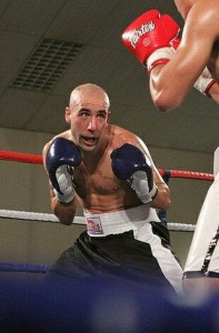 Fran " Tuareg " durante uno de sus combates en United Kingdom. foto cortesia fran Paz