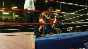 Imagen del grandioso combate entre Iron ( drcha.) y O ferro.