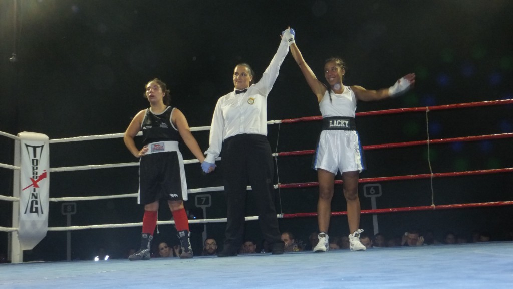 Sánchez Ramilo dirigió el el combate de la gran vitoria de Fani Mendes ante Susana Castro