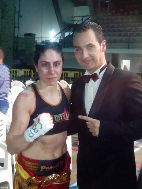 Con el speaker y gerente de TopBOxing Tony Planas.