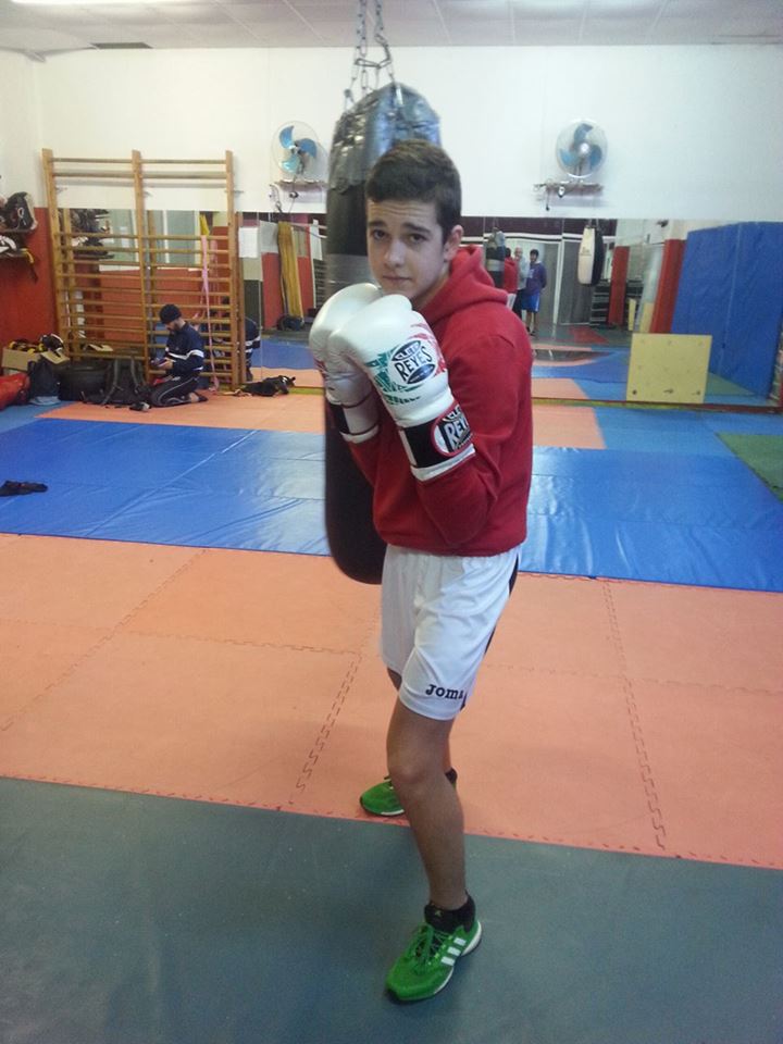 Felipe Morales del Club Kickboxing Valdeorras de J. J. Pardo, competirá en categoría Joven. foto cortesía Juan J. Barco