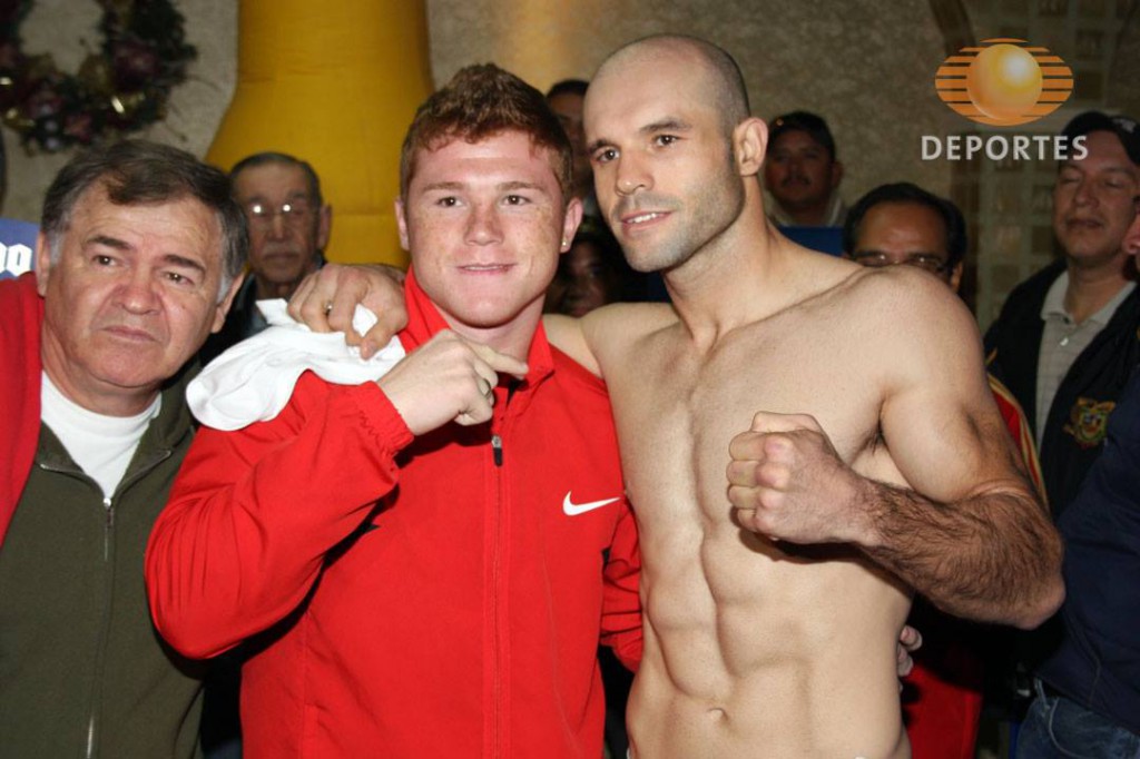 El campeón mundial y actual entrenador en Mejico RIGOBERTO ÁLVAREZ (drcha), herma de CANELO ÁLVAREZ (izda) estrá presente en la velada organizada por PROMOSPORT de CHANO PLANAS. web.