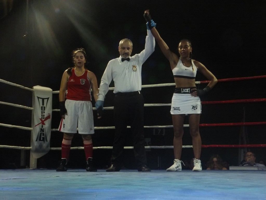 ESTEFANÍA MENDES ANDRADE en una imagen que ya es muy habitual en su carrera deportiva.
