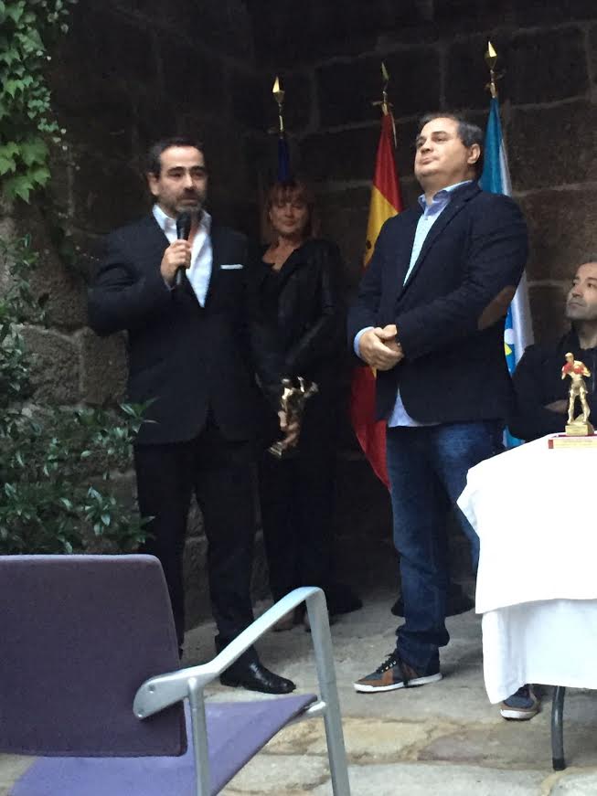 MANUEL DIEGUEZ fundador del galardonado CLUB ABUELO-BOX de AMES como mejor gimnasio de Savate 2015. E. S.