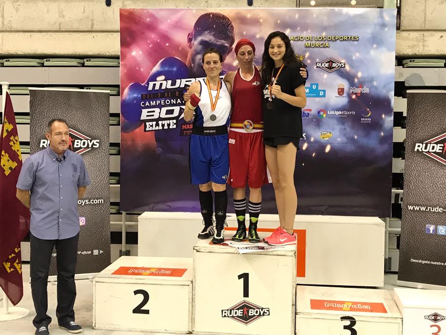 La ibicenca Susana Torres Cabañero ( a la izda ) alcanzó el segundo cajón del podio que le otorga la medalla de Plata