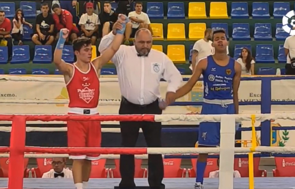 El púgil del Club de Lucha Noia no obtuvo el reconocimiento arbitral en su debut en los nacionales. foto LaLiga4Sports