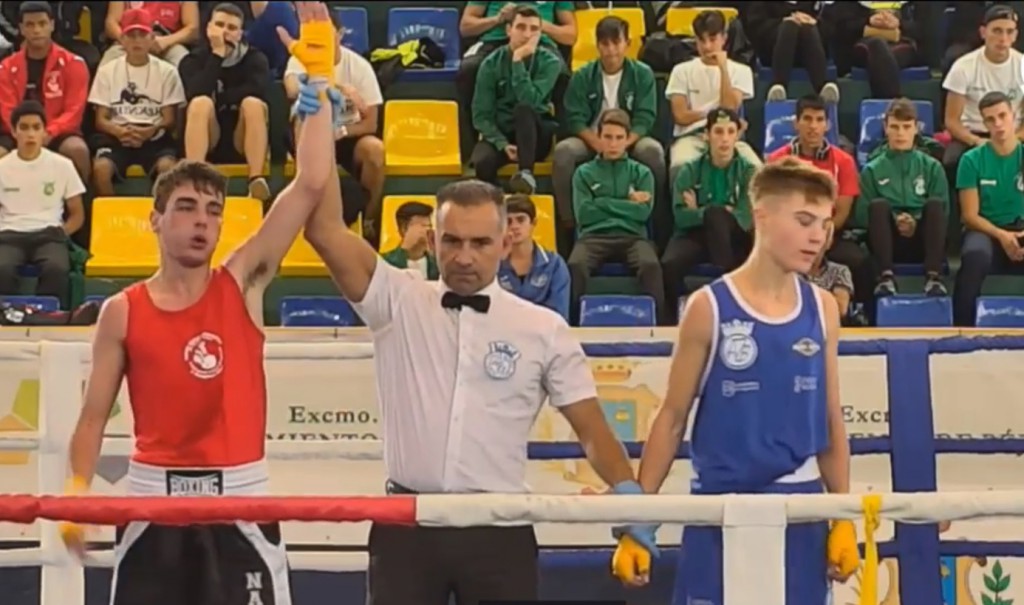 El árbitro gallego Miguel Ángel Pardo Figueiroa ejerció de director de combate y de juez-árbitro en la jornada de inauguración.