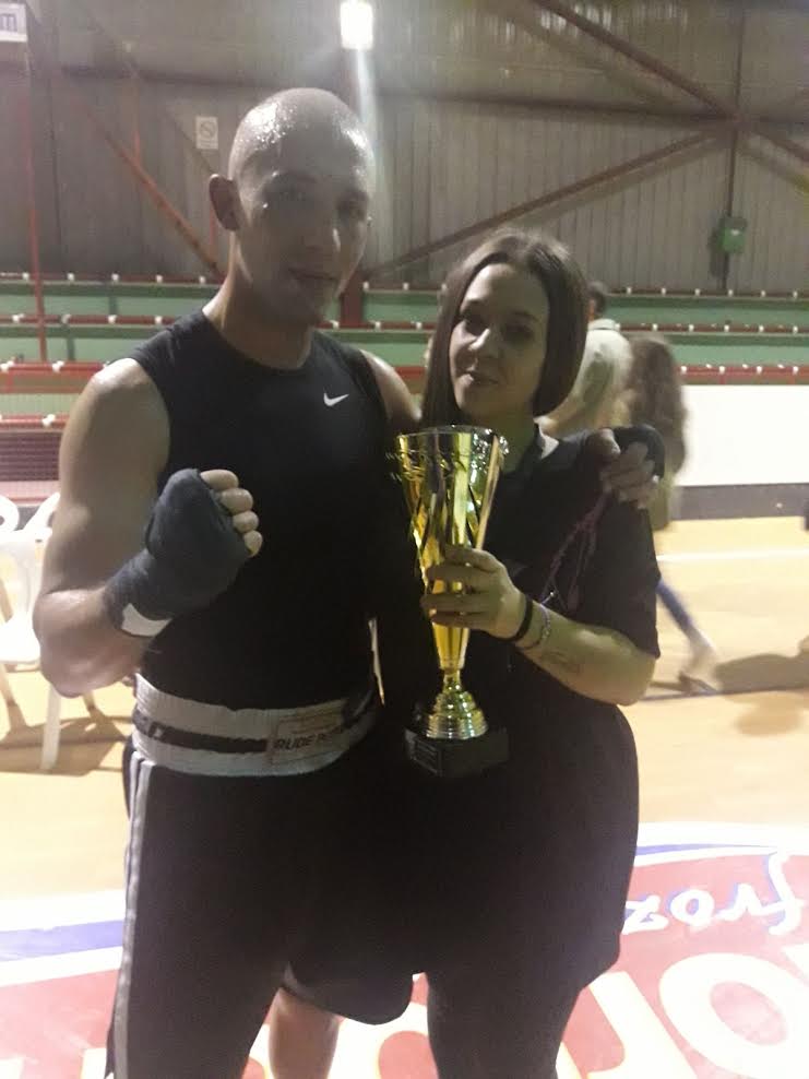 Ramiro Brey Loureiro fue el gran triunfador de la noche del boxeo en A Estrada, en sus facetas de competidor y organizador. Cedida