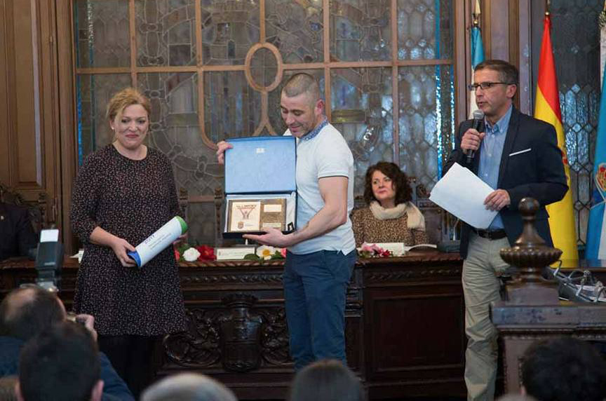 Merecida Mención a la Superación y Constancia Deportiva par Alberto teijeiro Pereira. foto cedida.