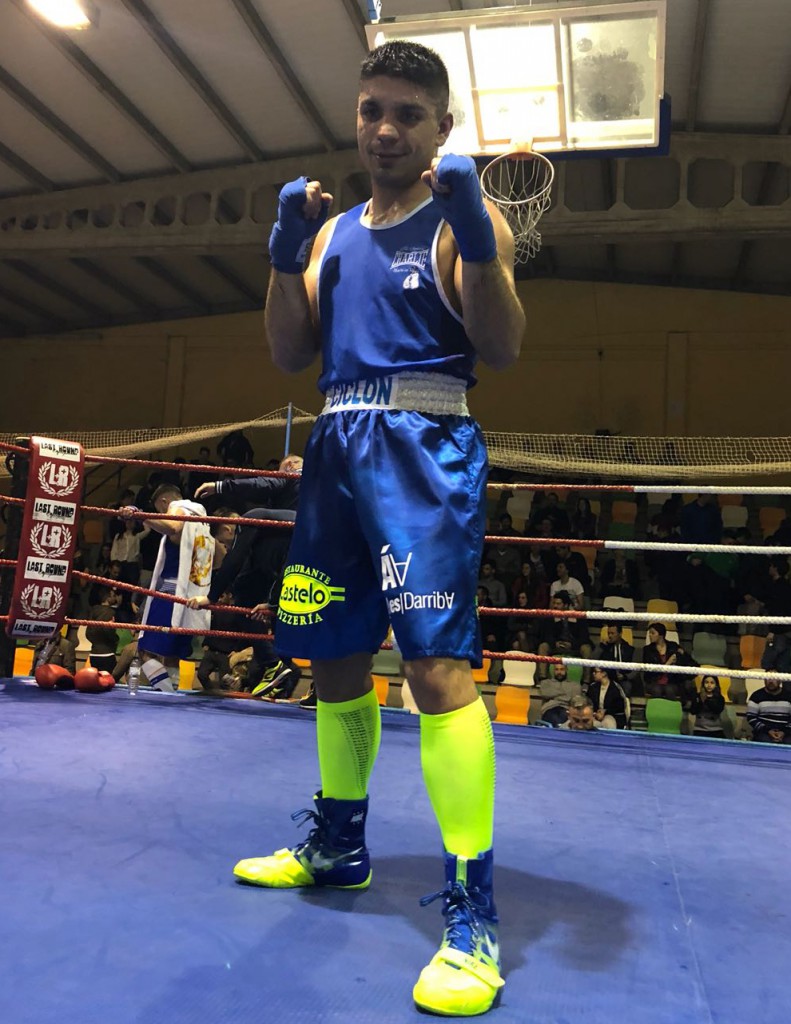 El emblemático púgil del Sagabox Alex Barros Sobral ofreció una gran exhibició de boxeo ante el Luso Pedro Ribeiro. foto cortesía de Rafa Gil.