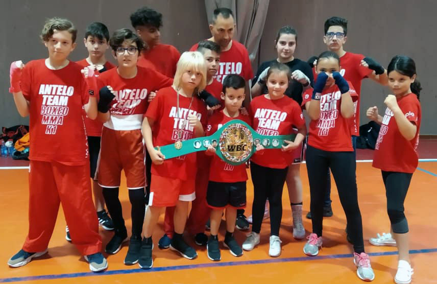 El Antelo Team tendrá doble compromiso deportivo este fin de semana. El sábado en el Campeonato de Combatlon en Santiso y el domingo en la Finla de la Liga Infantil de Formas en Mos ( Vigo )